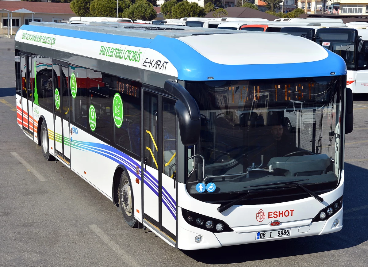 İzmir\'in elektrikli otobüsleri geldi