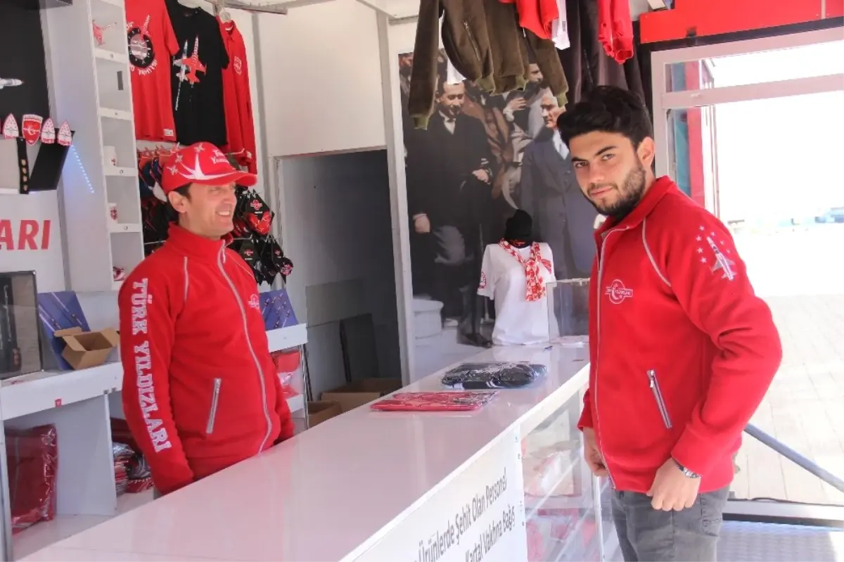 Türk Yıldızları Akrobasi Etkinlik Tırı Hatay Turunda