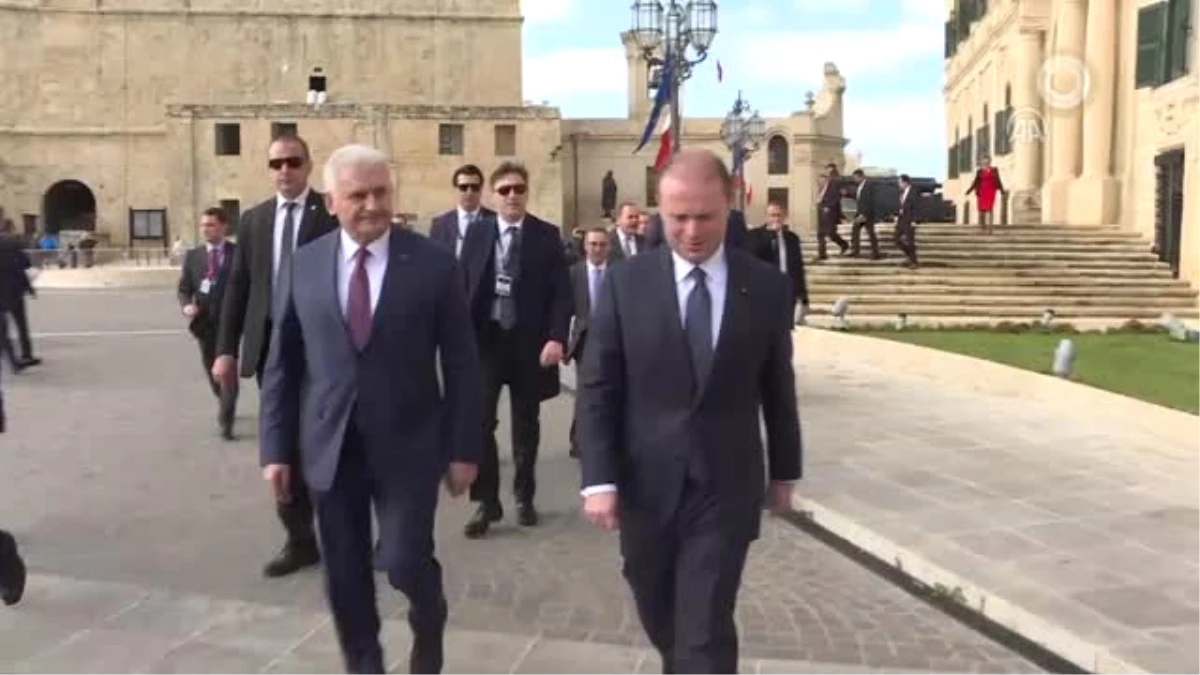 Yıldırım, Malta\'da Türk Şehitliği\'ni Ziyaret Etti