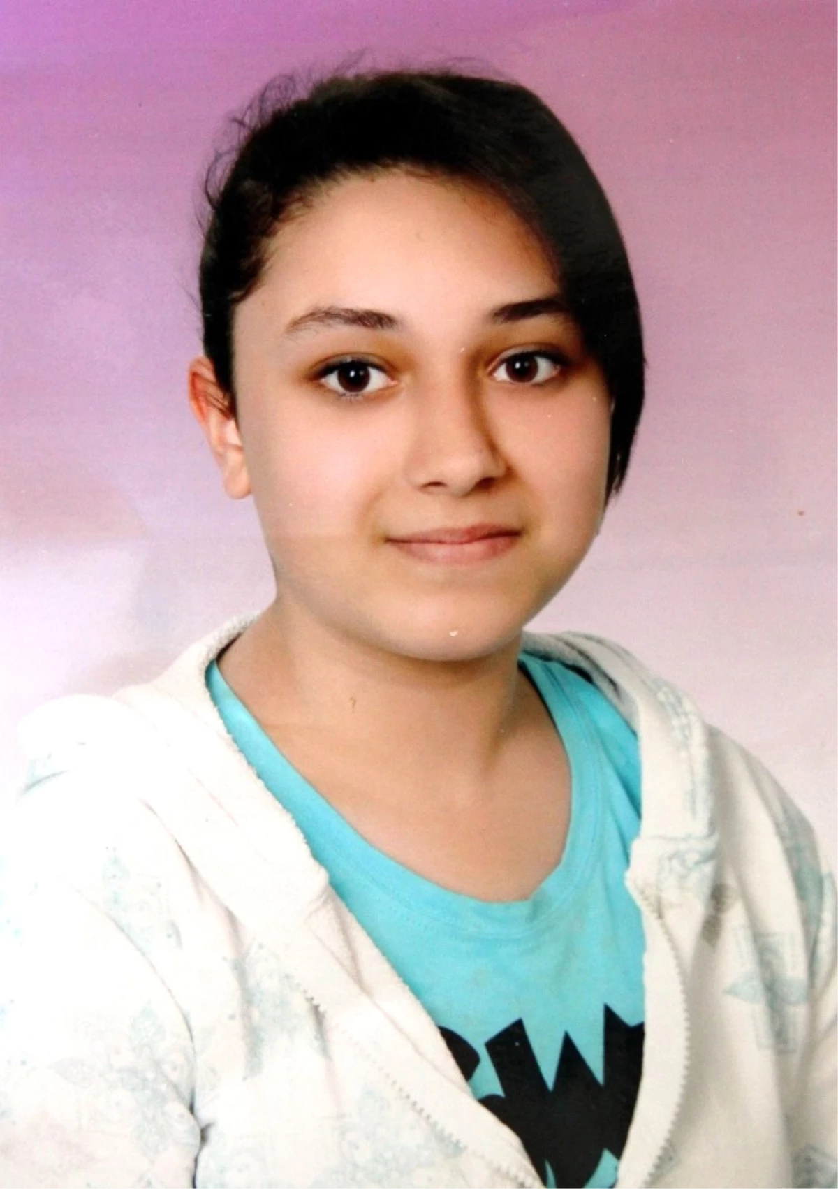 17 Yaşındaki Aleyna\'dan 11 Gündür Haber Alınamıyor