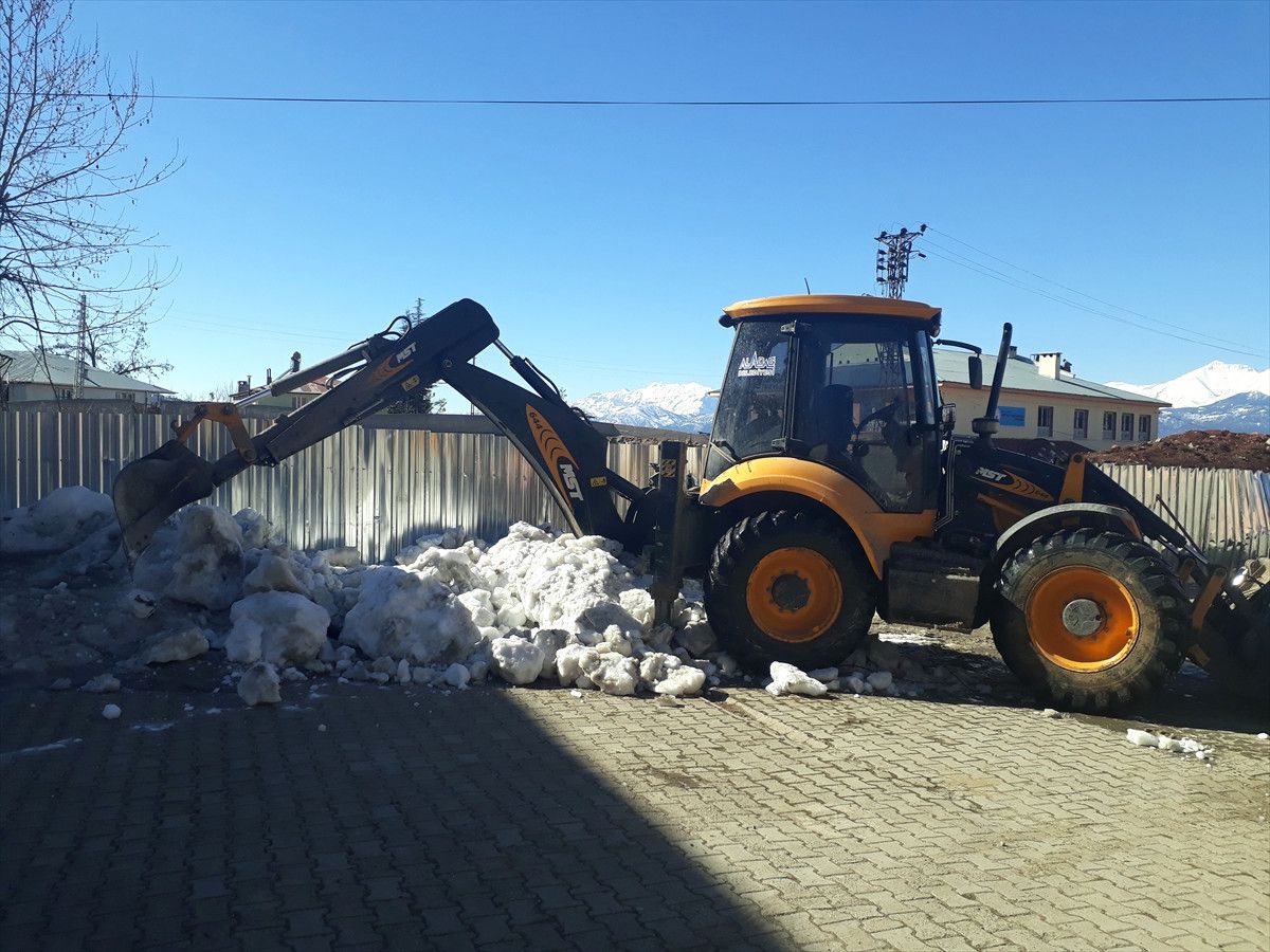 Aladağ\'da Kar Temizliği