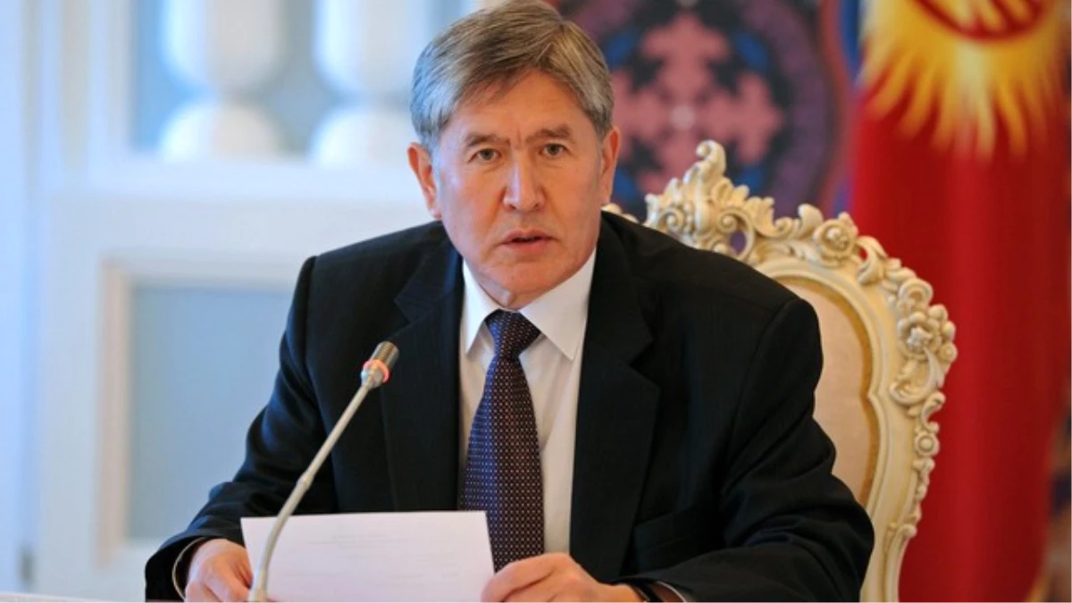 Atambayev: "Soros Vakfı Kırgızistan\'da Reformları Desteklemiyor"