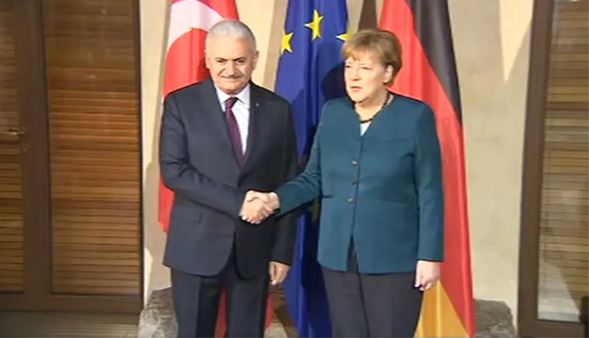 Başbakan Yıldırım, Merkel\'le, Terörle Mücadeleyi Görüştü