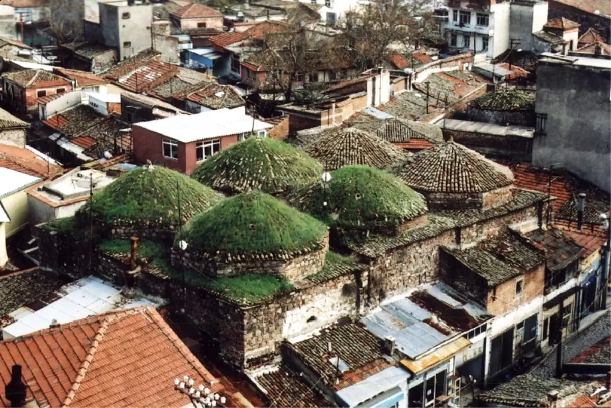 Bergama\'da Tarihi Bir Yapı Daha Gün Yüzüne Çıkıyor