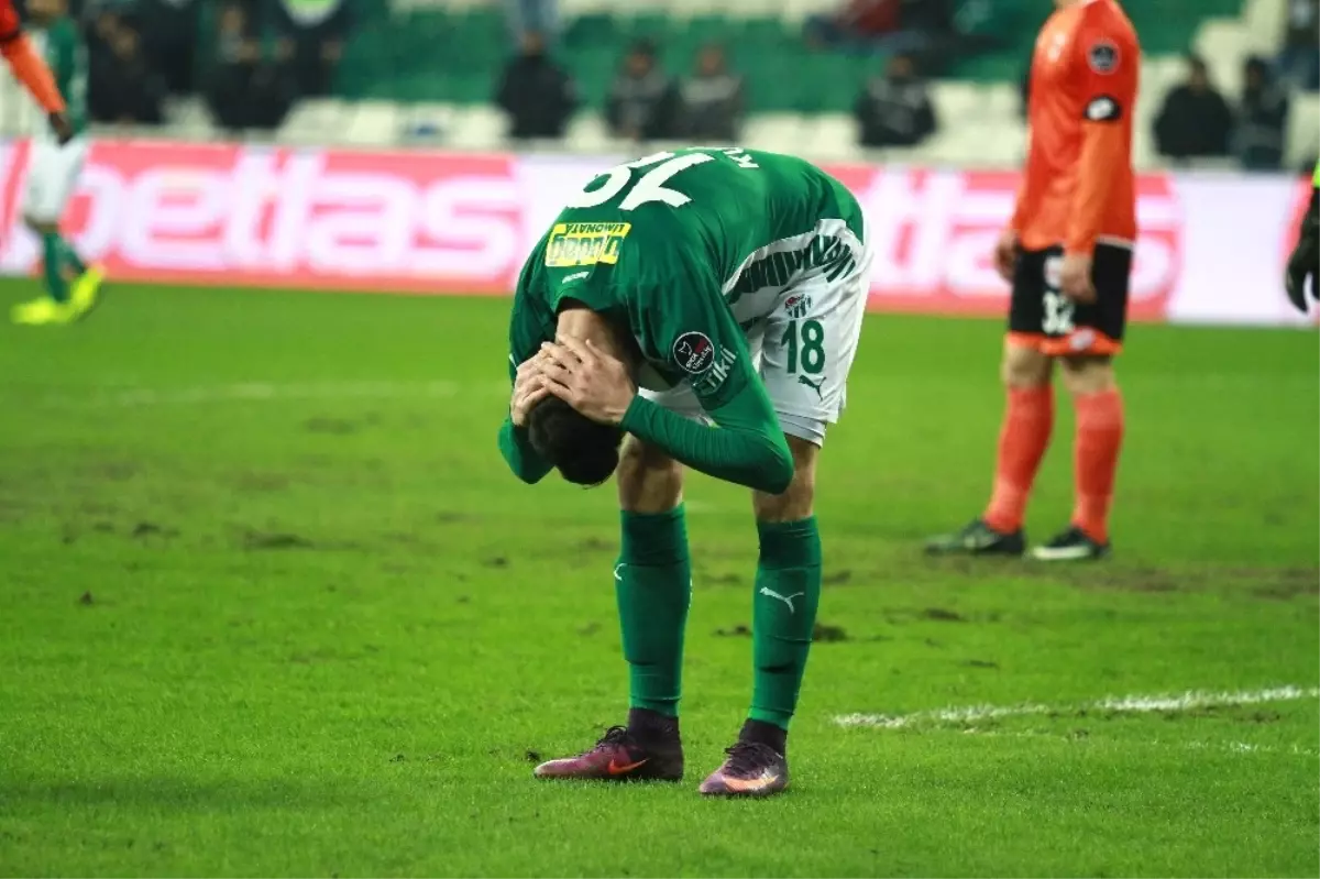 Bursaspor, 360 Dakikada 5 İsabetli Şut Çekti