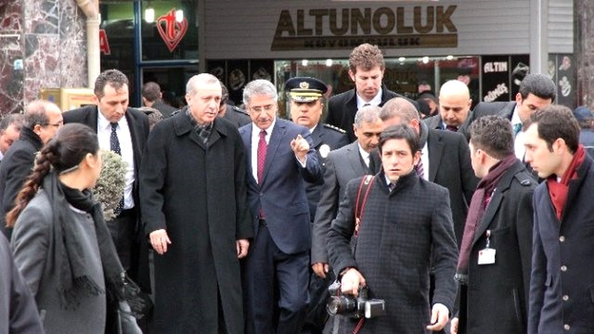 Dha Yurt - Erdoğan: Keşke Cumhurbaşkanlığı Sistemine 1990\'lı Yılların Başında Geçseydik (5)