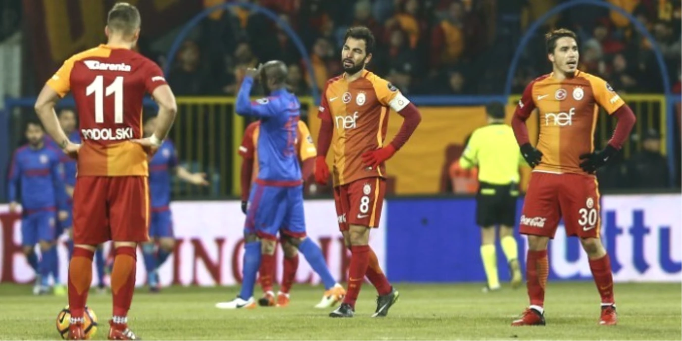 Galatasaray Yeni Hocalarıyla Çıktığı İlk 5 Maçta 1 Kez Galip Geldi