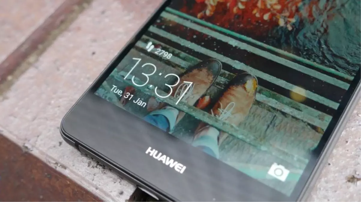 Huawei\'den Siri\'ye Rakip Geliyor!