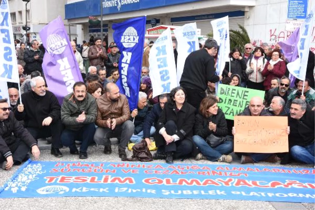 Kesk, İhraçları Oturma Eylemiyle Protesto Etti