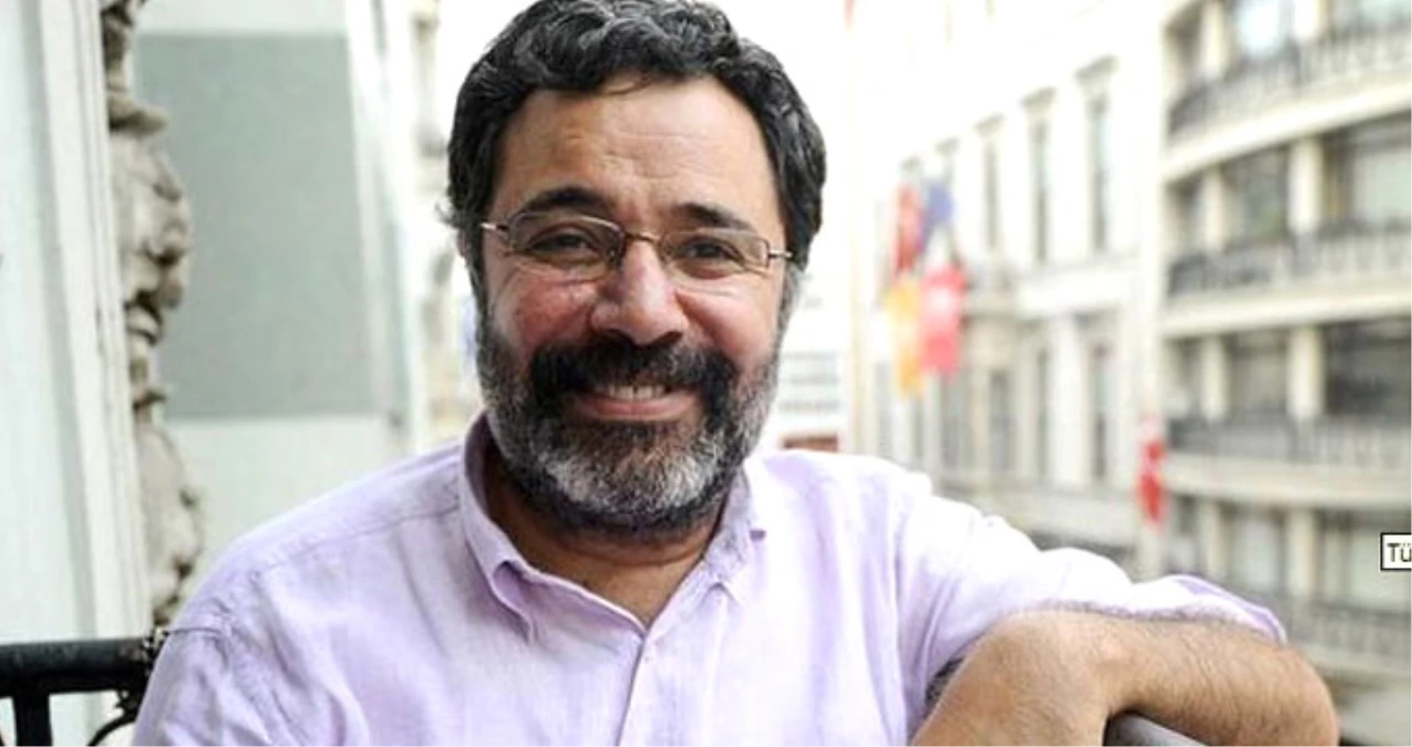 Kitapseverler Ünlü Yazar Ahmet Ümit\'le Taksim\'de Buluşacak