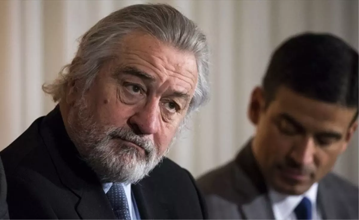 Robert de Niro\'dan Medyaya 100 Bin Dolar Ödül Teklifi