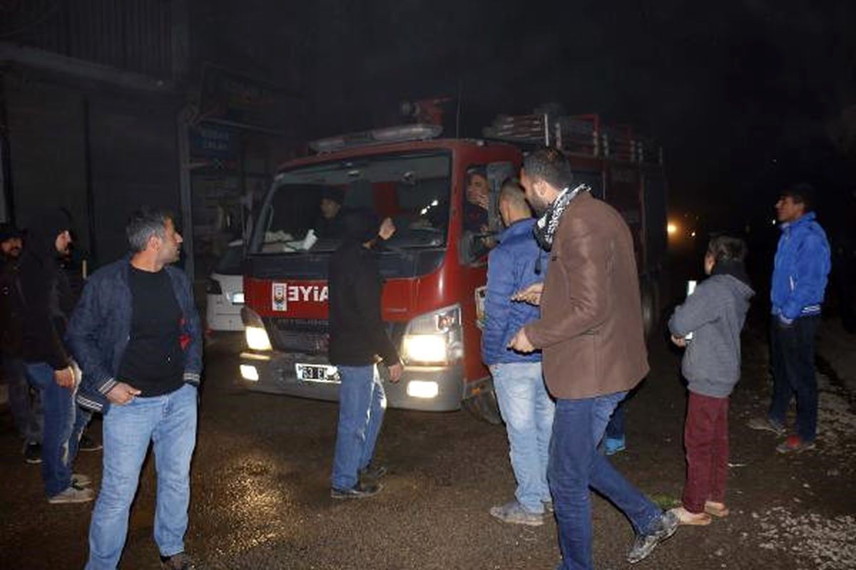 Şanlıurfa\'da Elektrik Kesintisi Protestosu