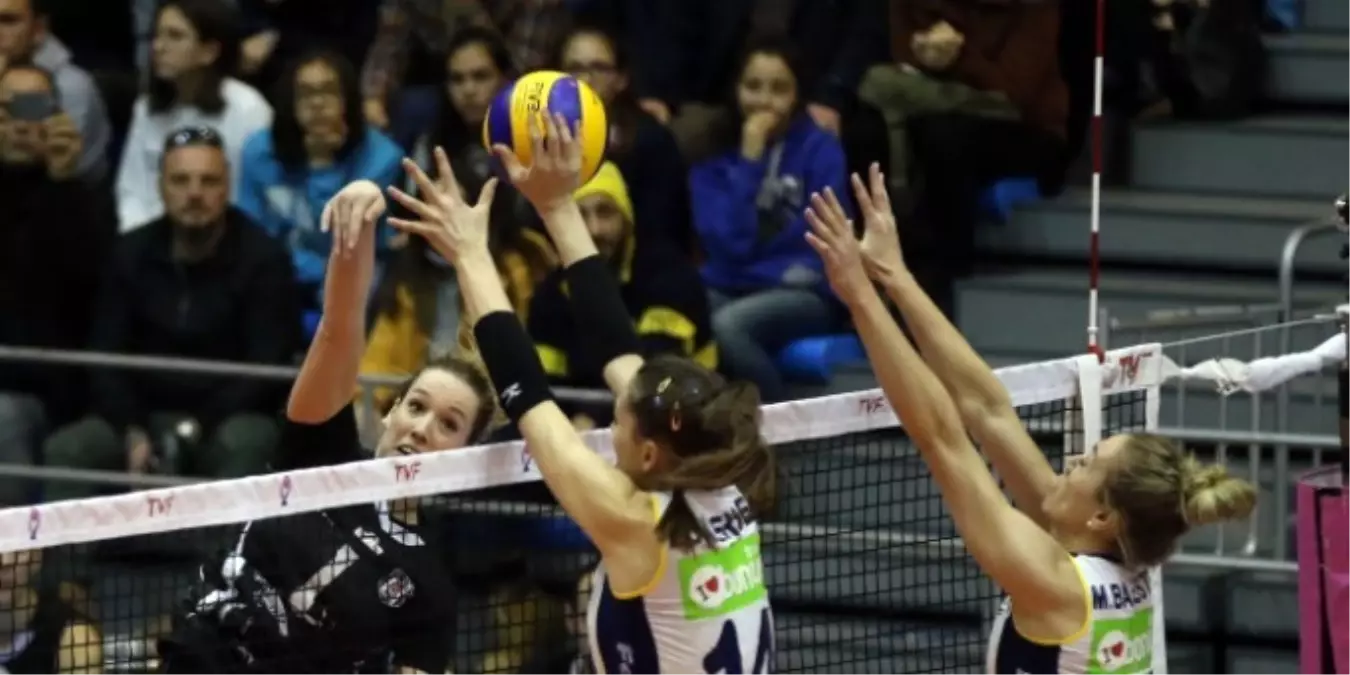 Voleybolda Derbi Heyecanı