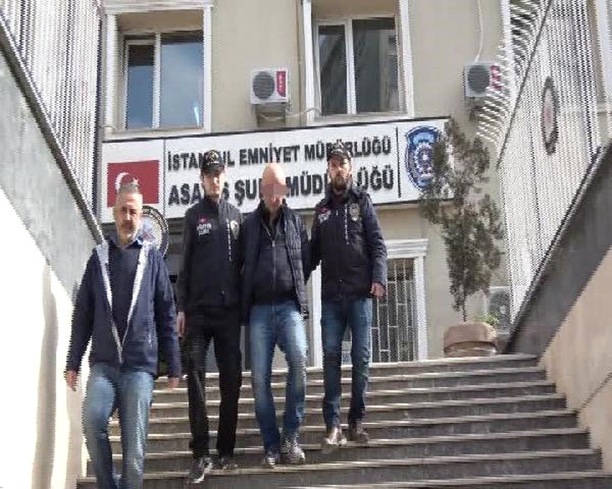 Beyoğlu\'nda Banka Şubesini Silahla Soymaya Teşebbüs Eden Zanlı Tutuklandı