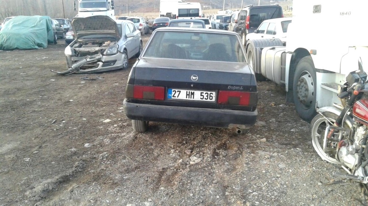 Oto Hırsızları Polisten Kaçamadı: 3 Gözaltı