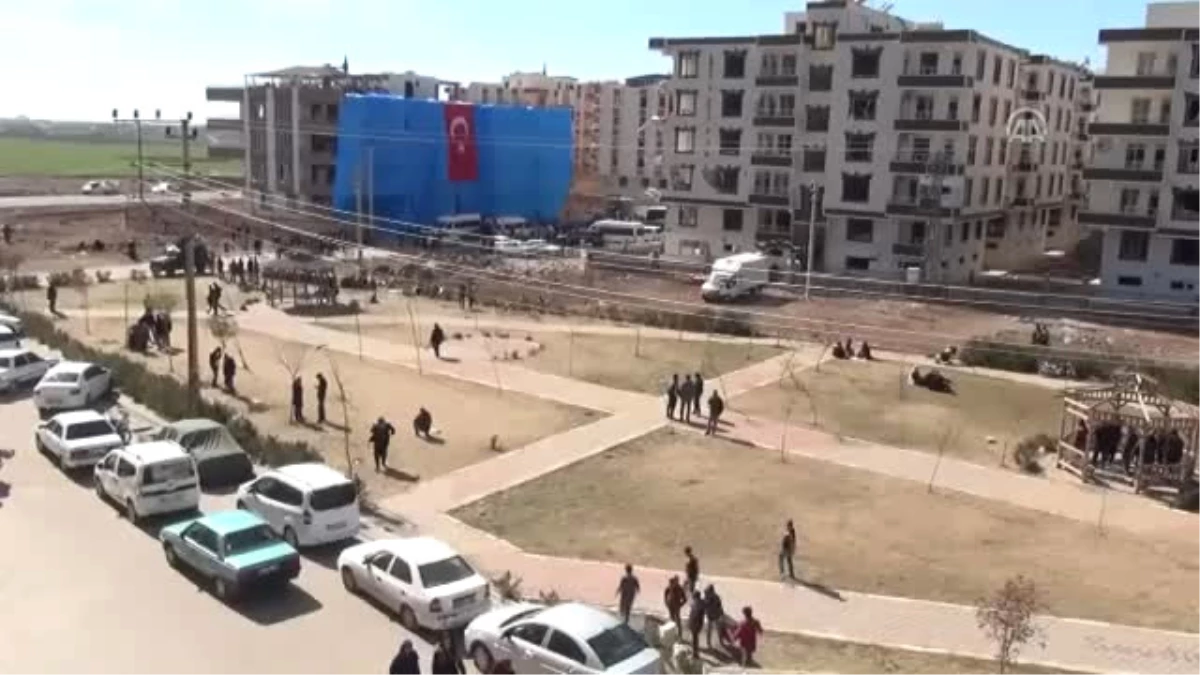 Viranşehir\'de Terör Saldırısının Izleri Temizleniyor