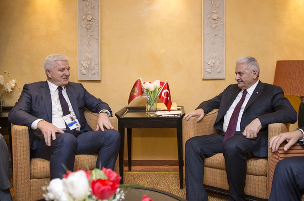 Yıldırım, Karadağ Başbakanı Markovic ile Görüştü