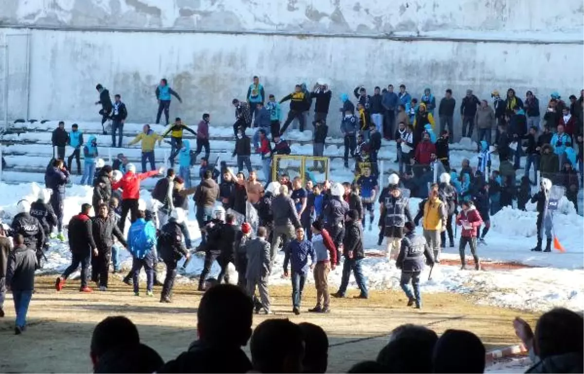 Yozgat Bölgesel Amatör Lig Maçında Saha Arenaya Döndü