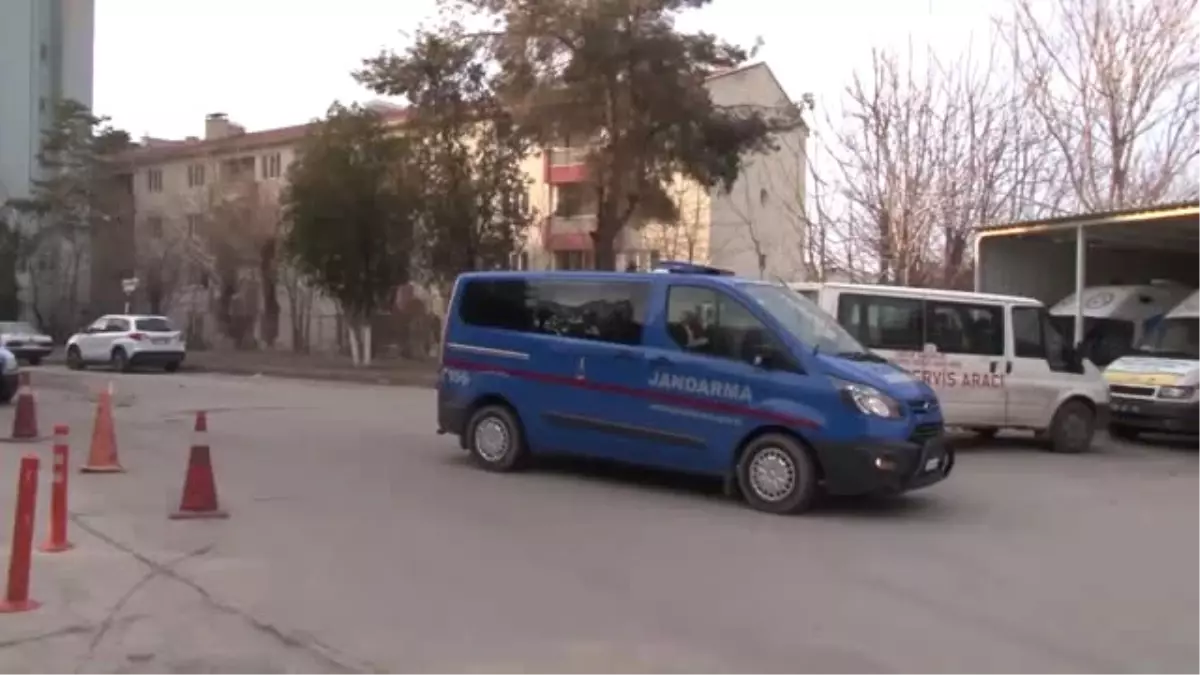 Yurt Dışındaki Fetö Şüphelilerinin Yakınları Sınırda Yakalandı