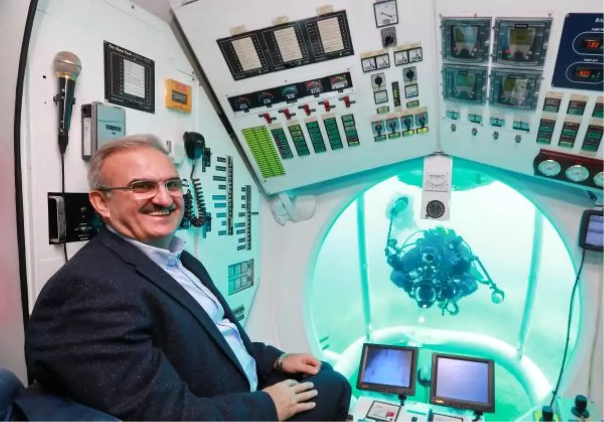 Antalya\'da Turistik Denizaltı Heyecanı