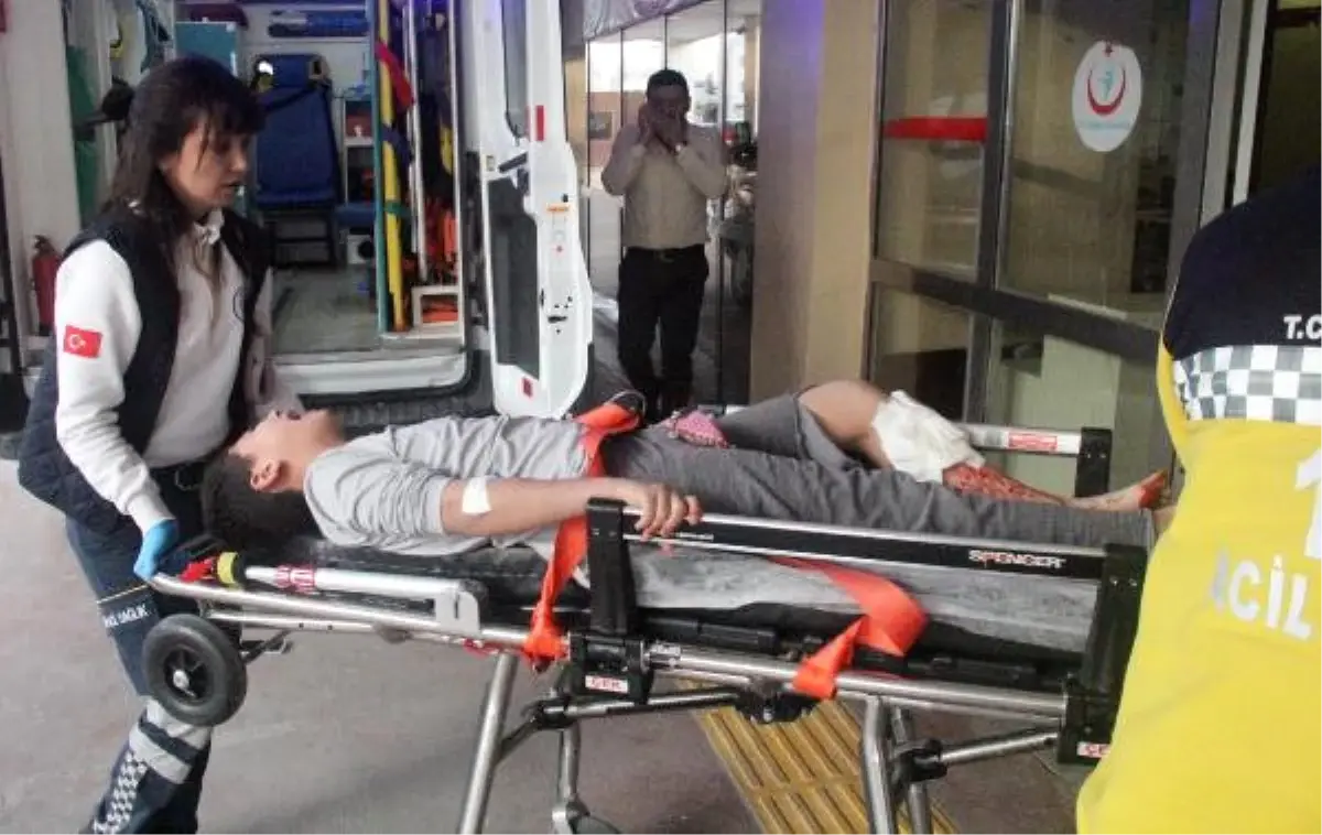 Babasının Tabancasıyla Oynayan Çocuk Kendini Vurdu