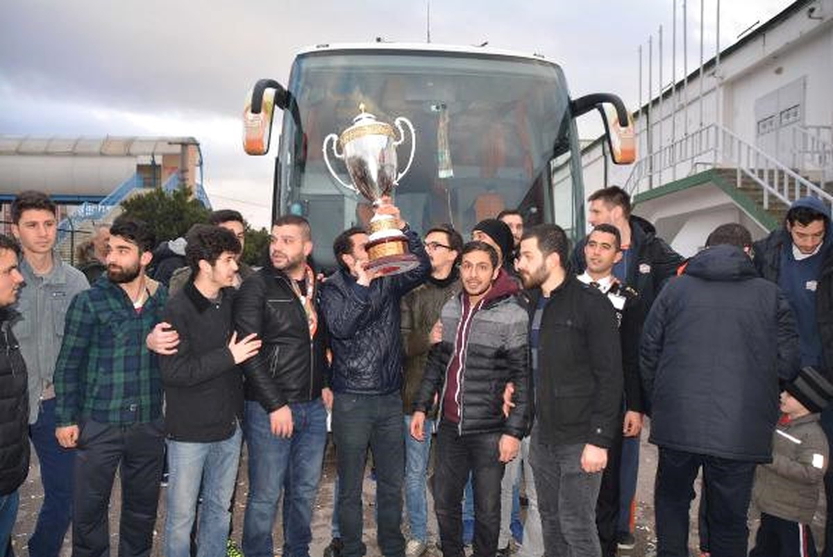 Banvit Taraftarları ile Birlikte Kupa Sevincini Yaşadı