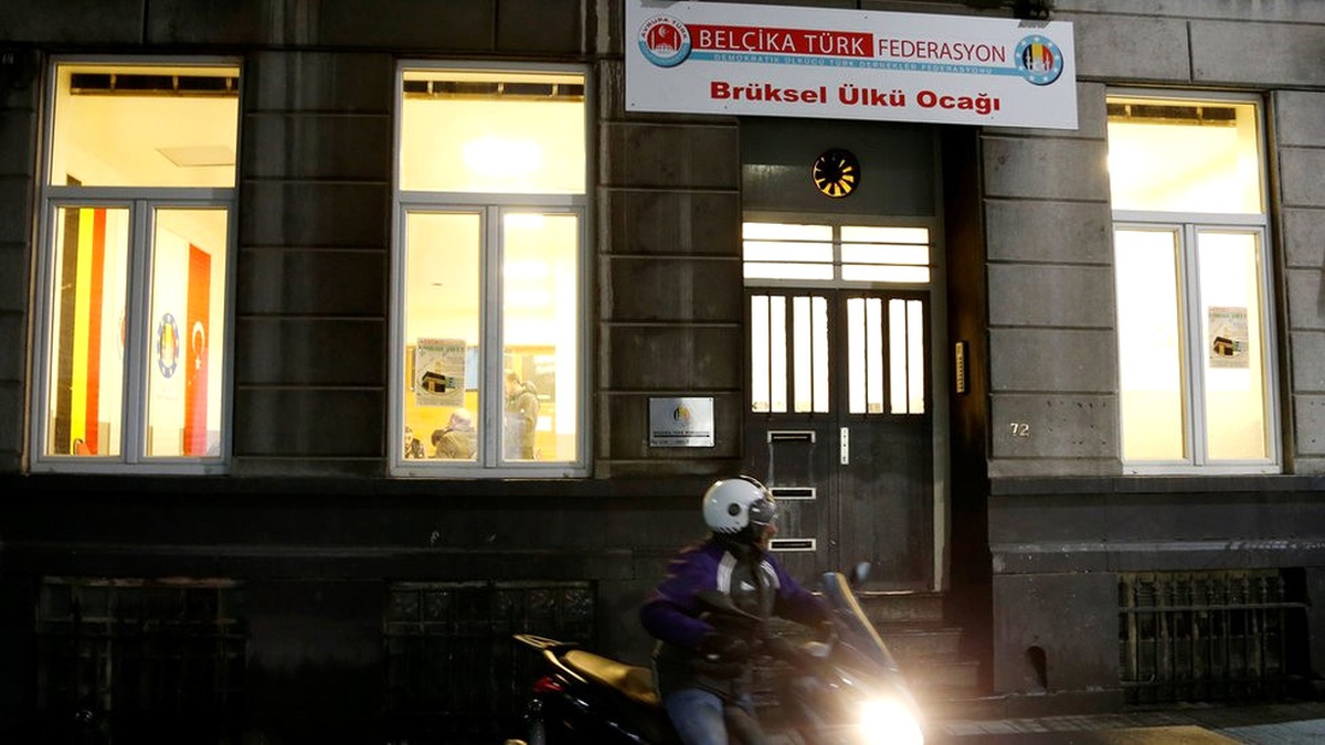 Belçika\'yı Terkeden Türklerin Sayısı Artıyor