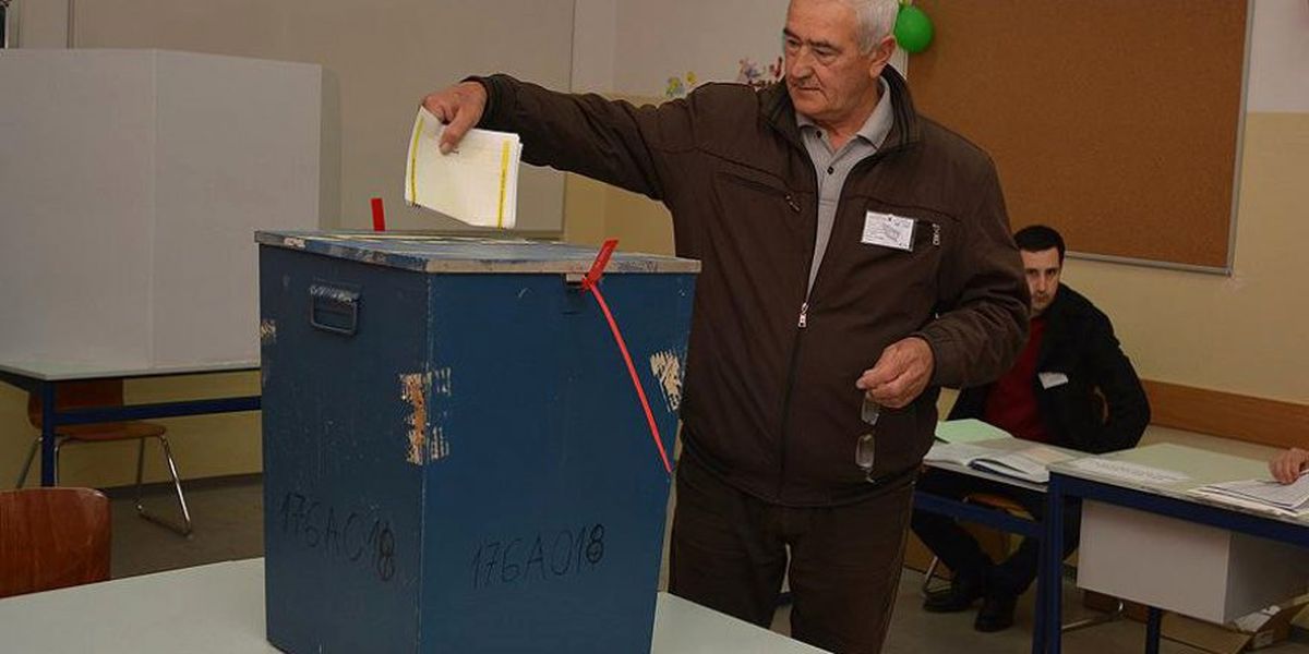 Bosna Hersek\'te Seçmenler Yeniden Sandık Başında