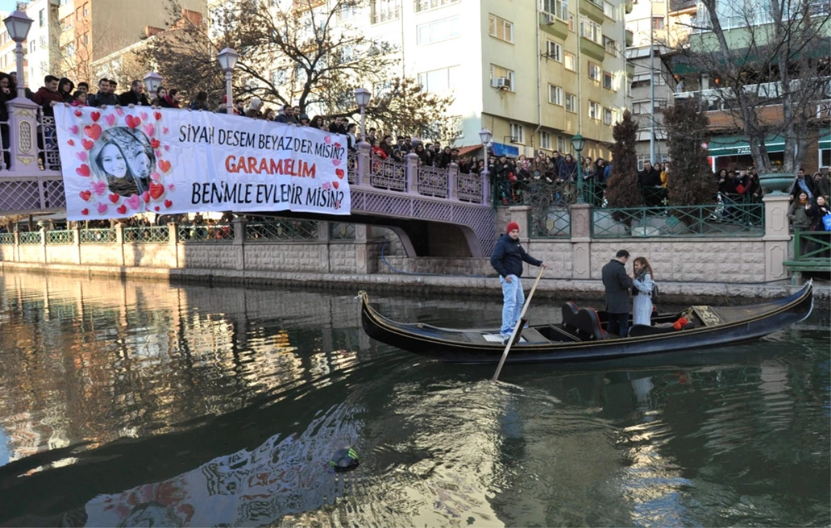 Böyle Olur Beşiktaş Taraftarının Evlenme Teklifi