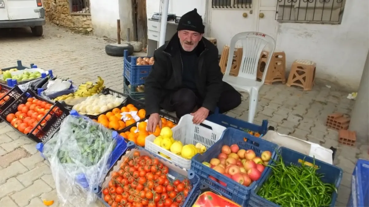 Burhaniye\'de Manav Ayağa Geldi