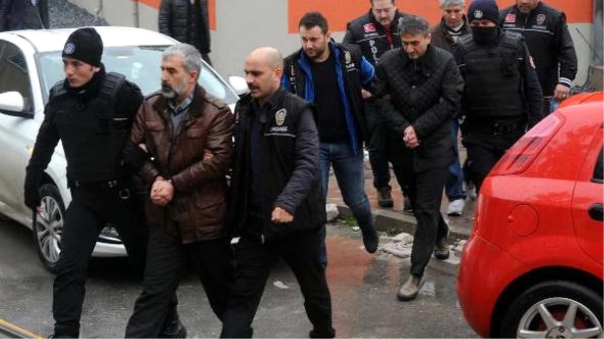 Dha İstanbul - (Yeniden) - Fetö Gözaltıları: Eski Hakim ve Savcılar Adliyeye Sevkedildi