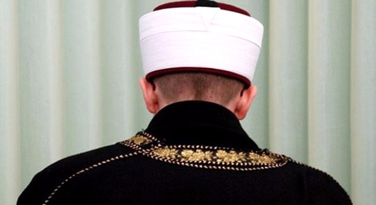 Diyanet-Sen\'den İmama Hakaret Ettiği İddia Edilen Muhtara Kınama