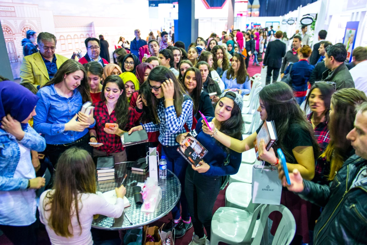 Fuar, 19 ülkeden 300 yayınevini kitapseverlerle buluşturuyor