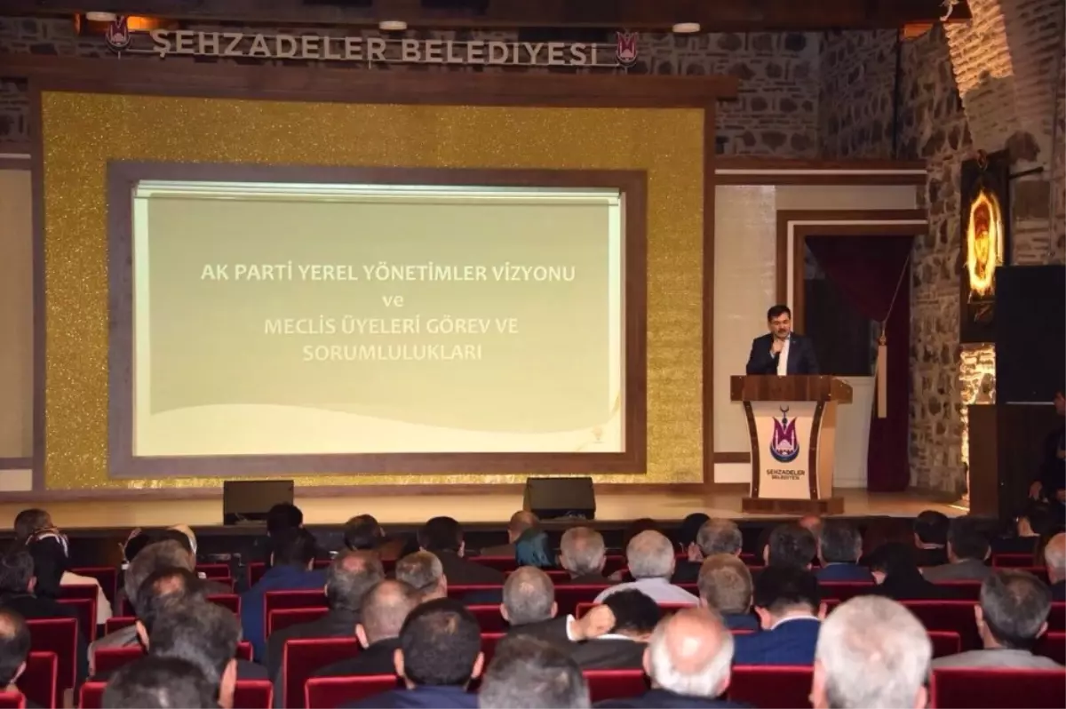 Genel Merkezden Ak Partili Meclis Üyelerine Eğitim