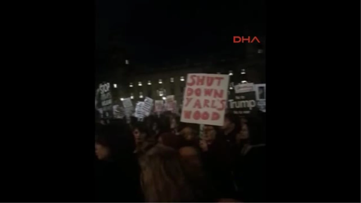 Ingiltere\'de \'Trump\'ın Ziyaretine Hayır\' Protestosu
