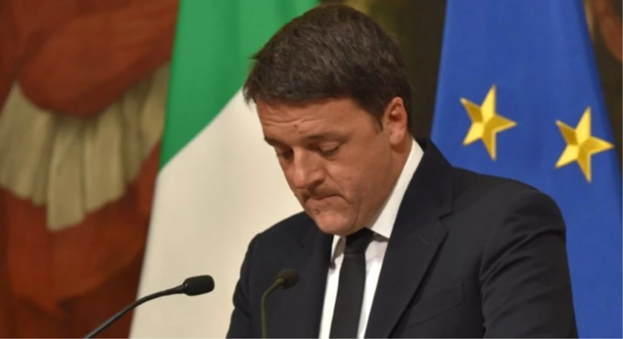 Matteo Renzi Parti Liderliğini Bıraktı, Muhaliflere Çıkıştı