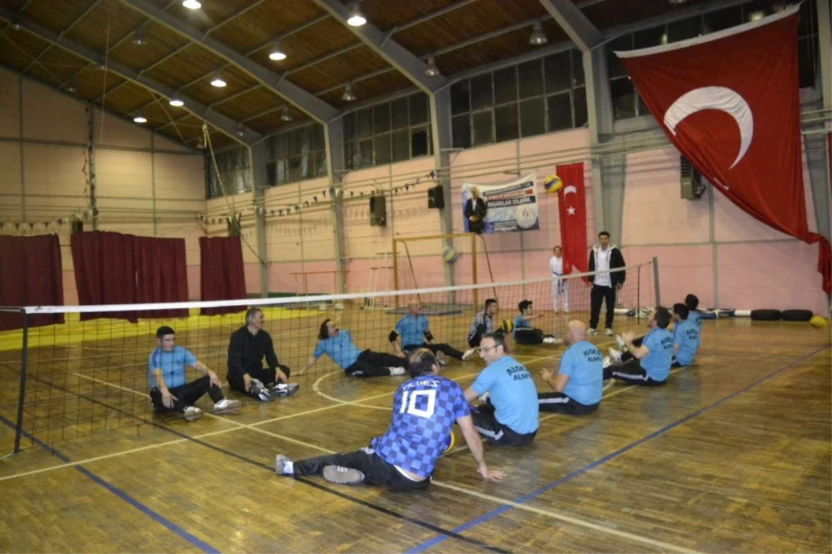 Oturarak Voleybol Ligi