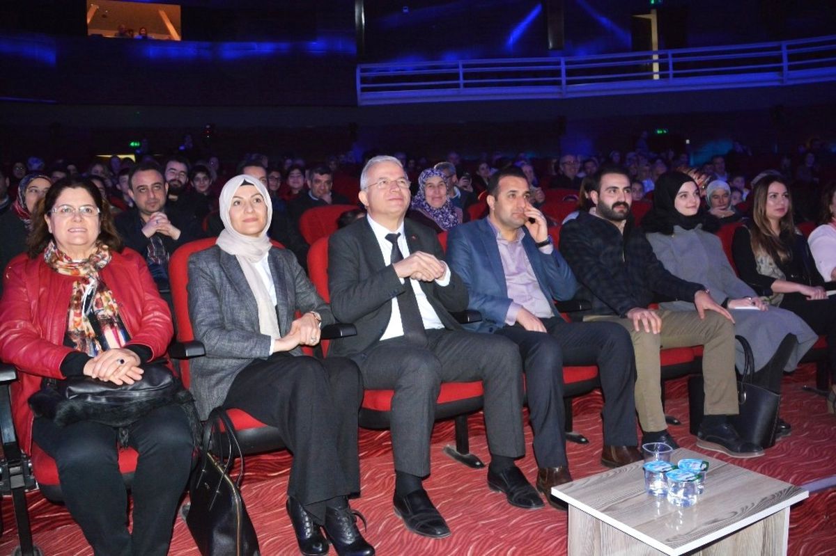 Serdar Tuncer, Torbalı\'da Şiirlerle Tarihe Yolculuk Yaptırdı