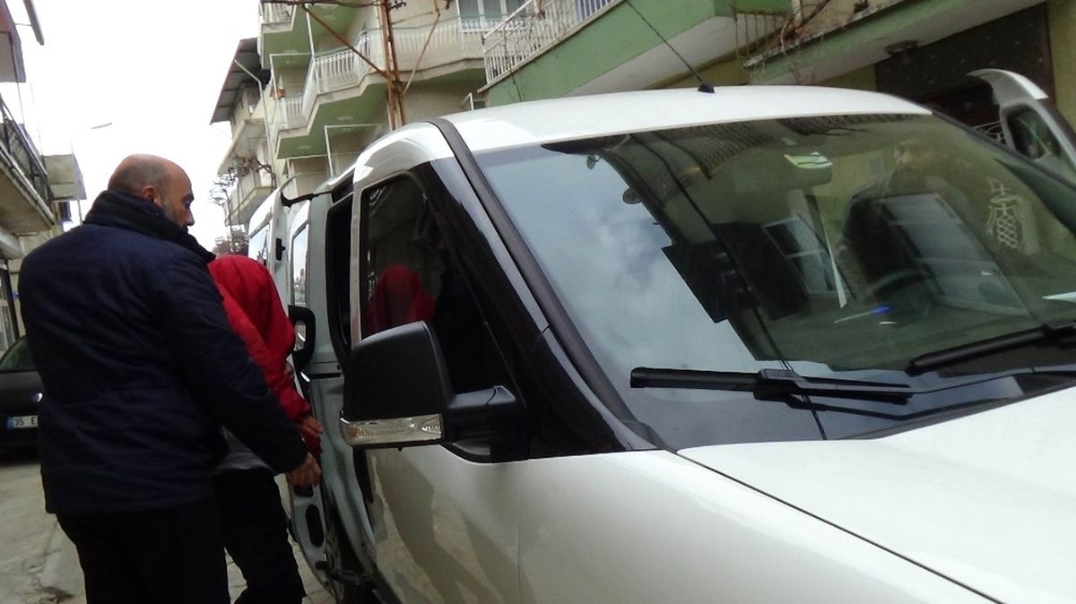 Utangaç Hırsız Tanınmamak İçin Polisten Yardım İstedi