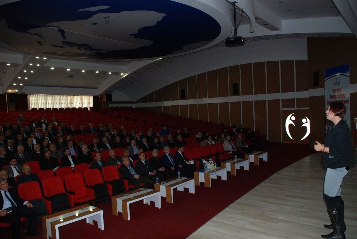 Adıyaman Öğrenen Lider Öğretmen" Semineri