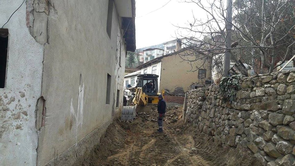 Bayırköy Beldesi\'nde Alt ve Üst Yapı Yenileme Çalışmaları
