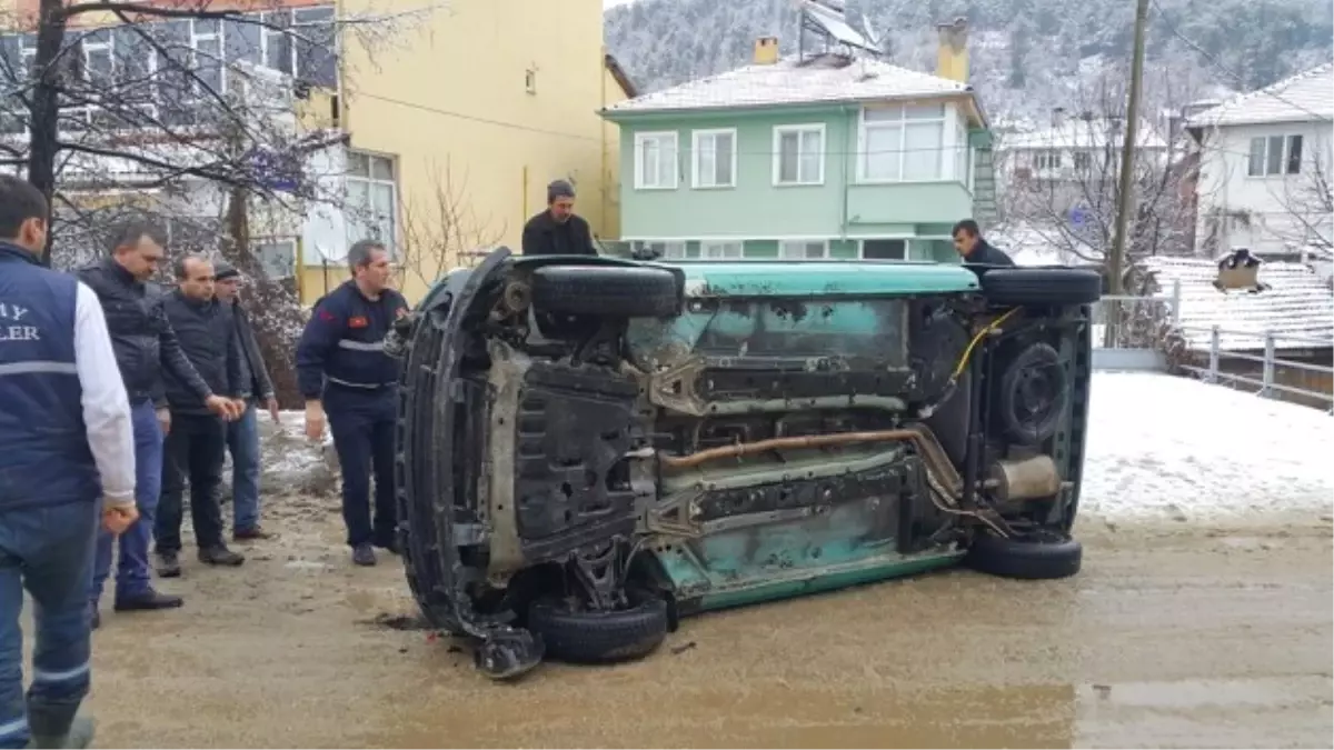 Cenaze Yolunda Takla Attılar