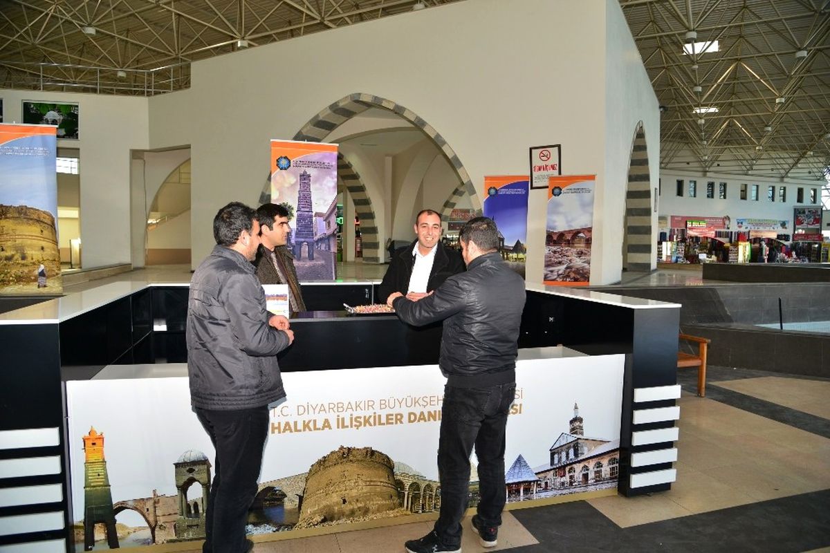 Danışma Masası Yolcuların Sorunlarını Çözüyor