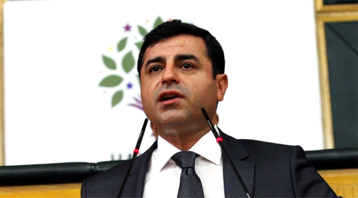 Demirtaş\'a 5 Ay Hapis Cezası