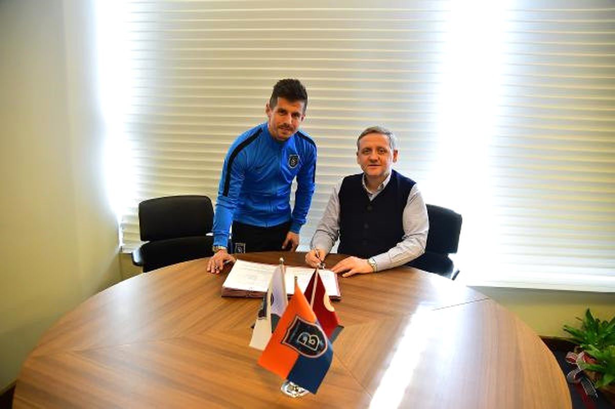 Emre Belözoğlu Sözleşmesini 1 Yıl Daha Uzattı