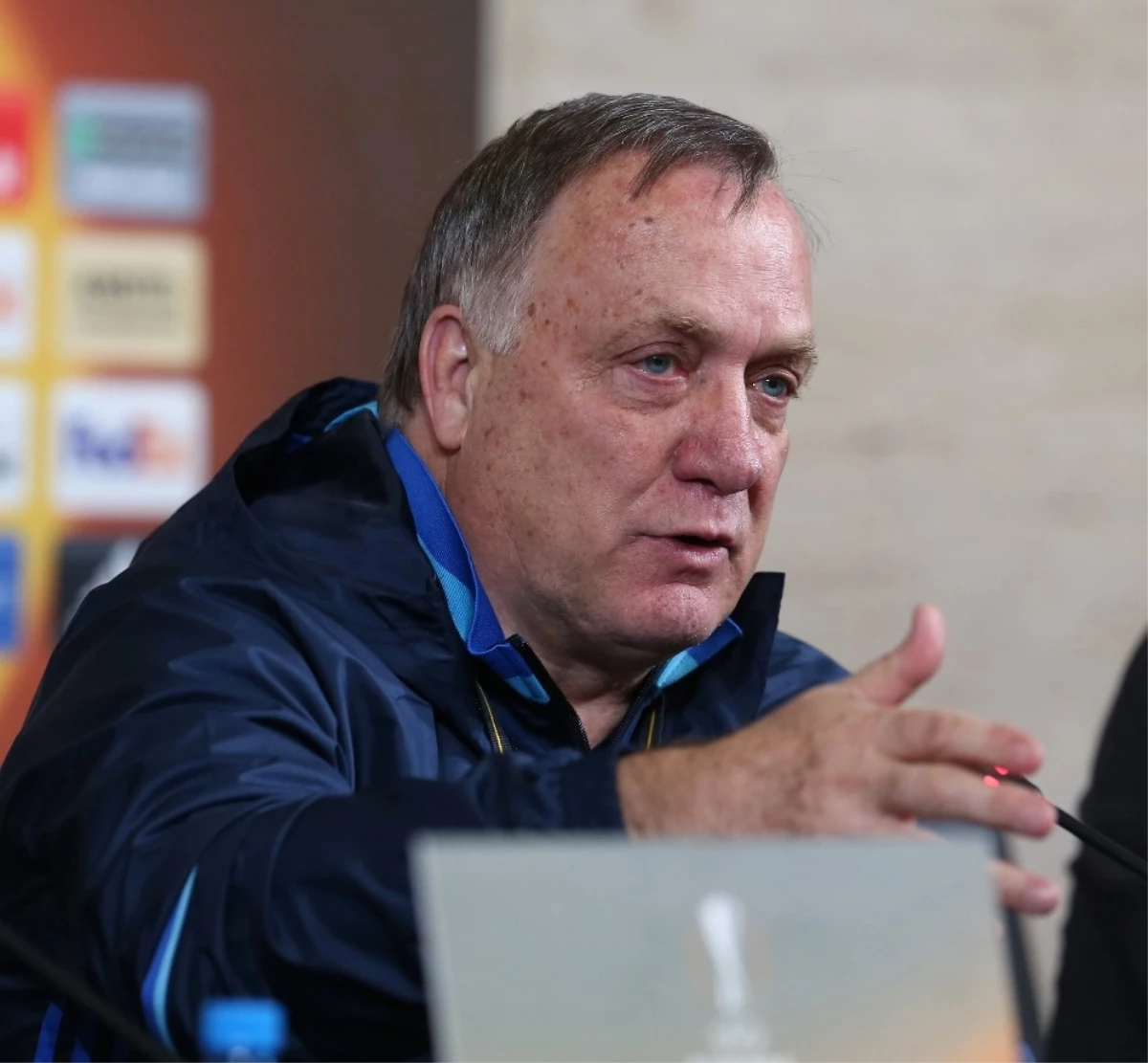 Fenerbahçe Teknik Direktörü Advocaat: "Umarım Krasnodar Karşısında Şans Bizde Olur" (1)