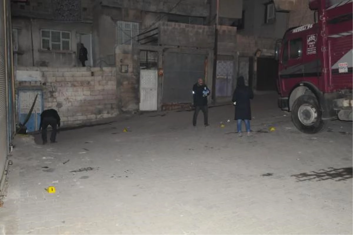 Gaziantep\'te İki Aile Arasında Silahlı Kavga: 1 Ölü, 2 Yaralı