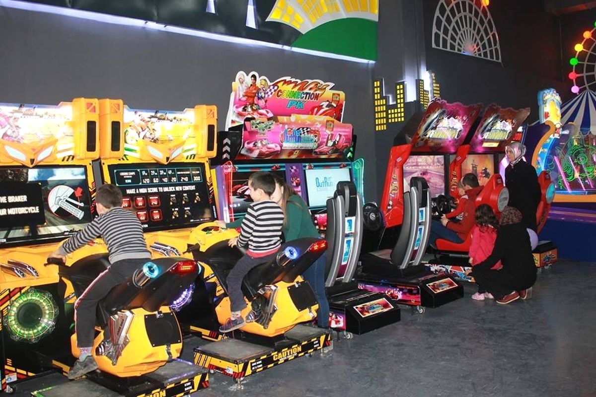 Highway Outlet\'de Çocuklar İçin Dev Eğlence Merkezi Açıldı
