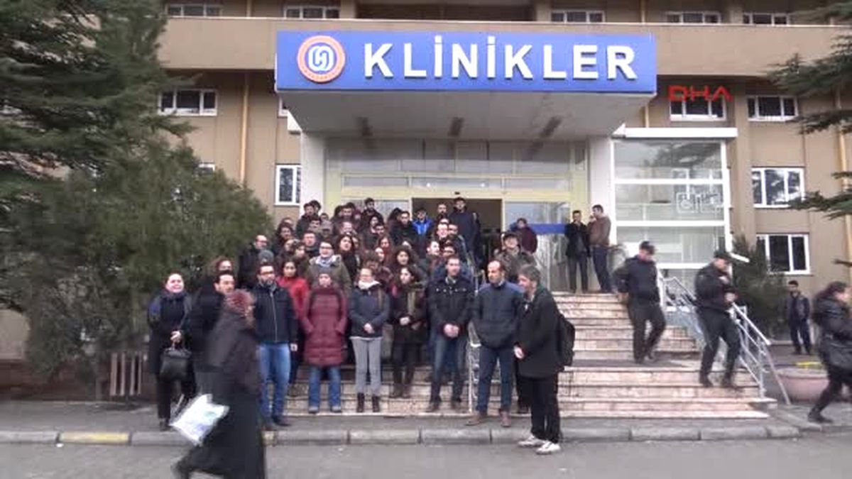 İhraç Edilen Akademisyenlere Destek Eylemi