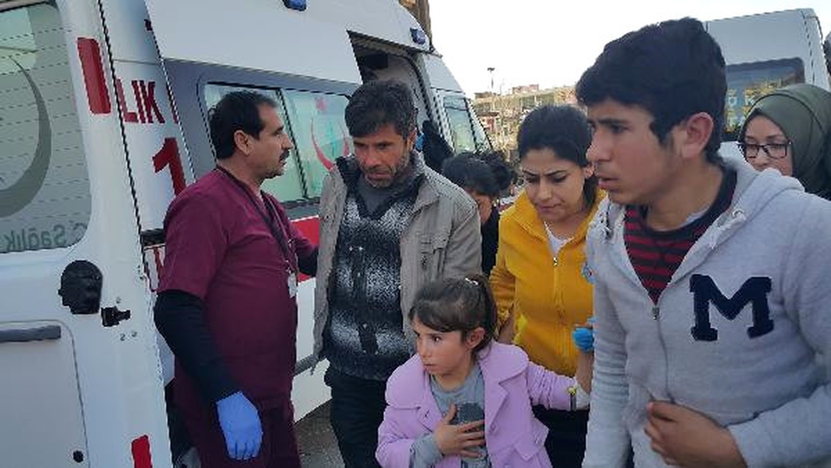 Kahta\'da 21 Öğrenci Yedikleri Yemekten Zehirlendi